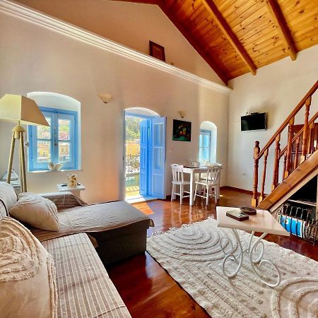 Nikolakis, Seafront - Harbor View Apartment Symi Exterior photo