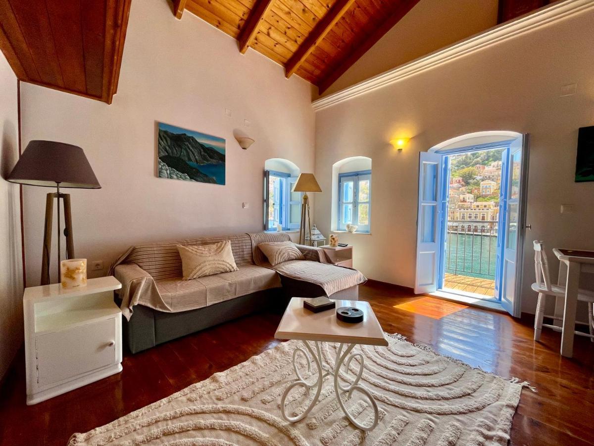 Nikolakis, Seafront - Harbor View Apartment Symi Exterior photo